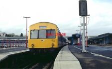 PHOTO  DMU UNIT L832 AT