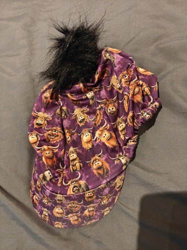Highland cows hat silk - cows,