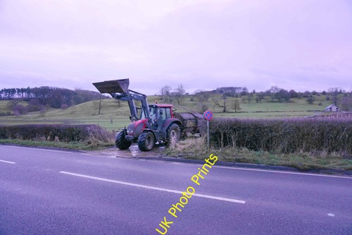 Photo muckspreader waiting - photo,