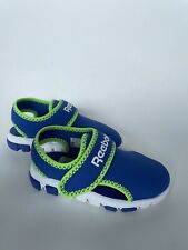 Reebok  boys sandals size 7.5 kids New