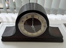VINTAGE WOODEN NAPOLEON HAT STYLE WESTMINSTER CHIME MANTLE CLOCK WITH KEY