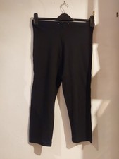 Tu. Black Crop Leggings.  Size