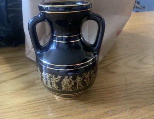 Vase hand made - ke, greece