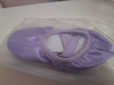 Pairs Of Beautiful Satin Lilac  Ballet Shoes  Childs Size  24. uk 7. New In Bag