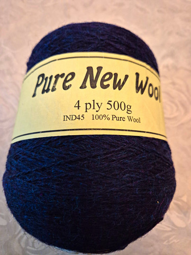 Pure new wool 100 - 100%, 4