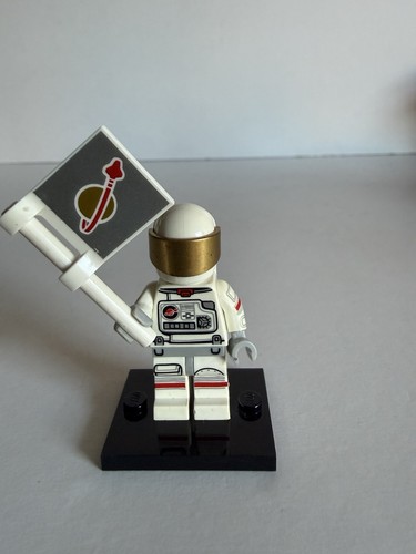 Lego astronaut minifigure - lego,