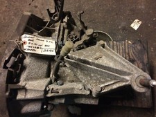 RENAULT LAGUNA 2.0 16V  2005 5 SPEED  GEARBOX JR 5120  88K