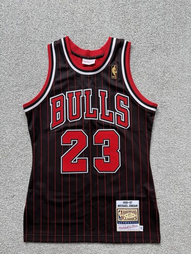 Mitchell ness michael - mitchell, &
