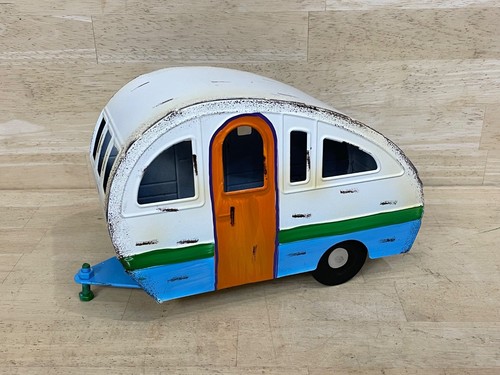 Belavi metal camper figurine - metal,
