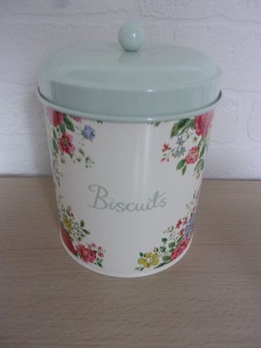 Cath kidstone biscuit - biscuit, tin