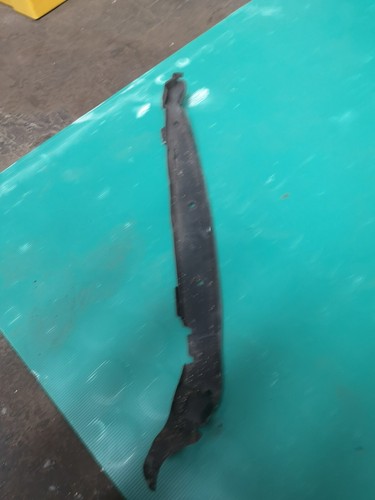 Lexus is220d 2006 front - 2006-10,