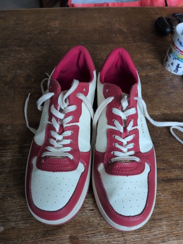Replay red and white - red,