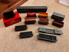 Hornby Triang OO Gauge - rolling stock, wagon and coupling converter wagon