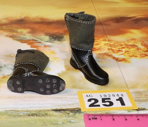 Scale wwii german boots - scale,
