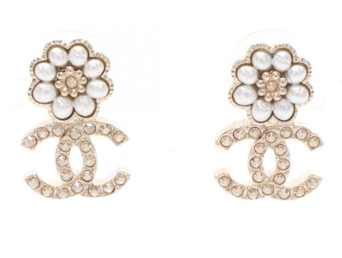 Chanel camellia logo - cc,
