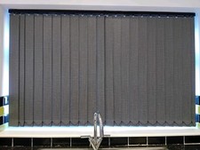 Iowa Vertical Blind - length 165.5 cm x 102.5 cm drop