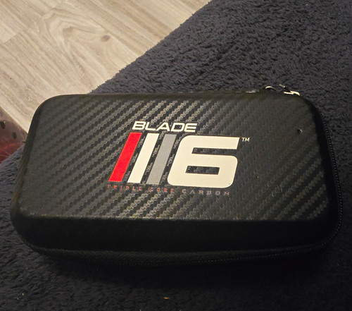 Winmau blade carbon - winmau,