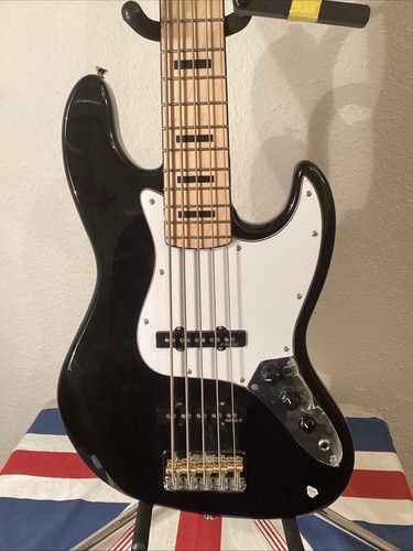 Bass guitar five - guitar,,