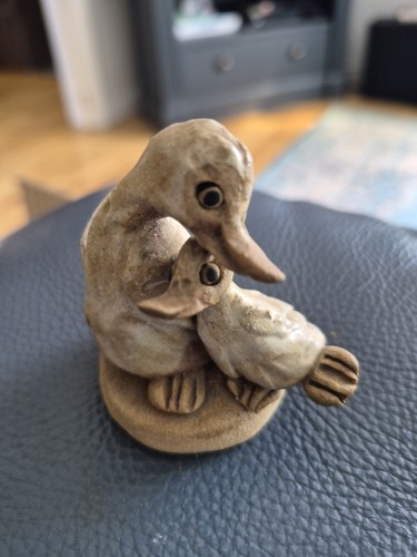 Lovely vintage pottery - lovely, duck