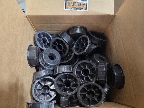 Round black plastic - 3",