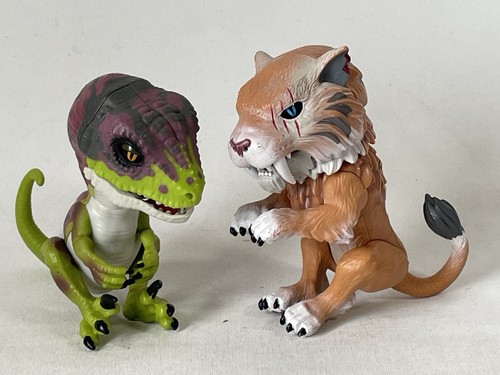 Fingerlings untamed raptor - untamed,