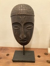 Tribal Aboriginal Mask On Stand  Tall 14.5 Inches Tall In Good Condition 