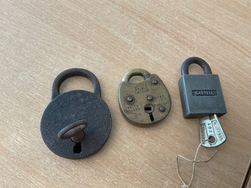 Very old antique padlocks - very, 3