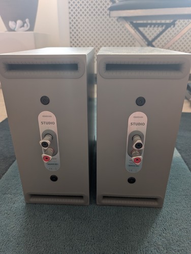 Monitor audio studio speakers - monitor,