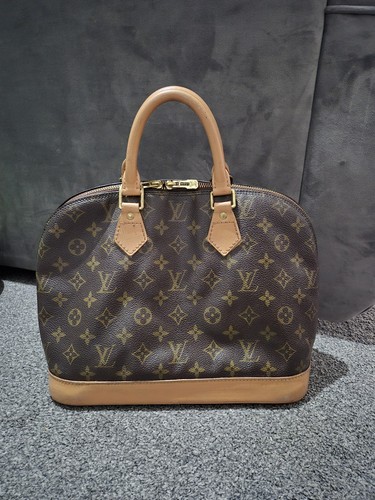 Louis vuitton alma - vuitton, shoulder