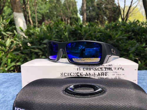 New oakley gascan - matte, black