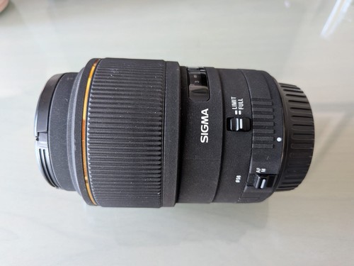 Sigma 105mm macro - 105mm, f2.8