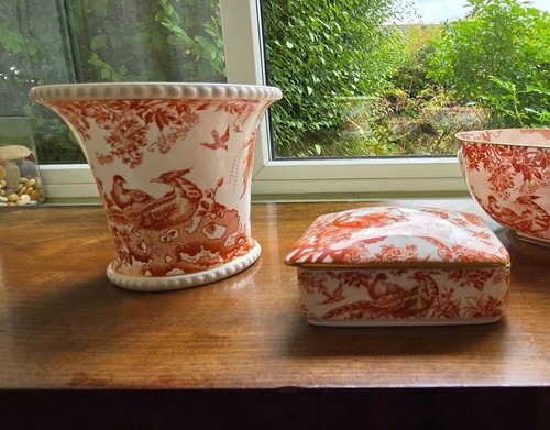 Royal crown derby red - royal,