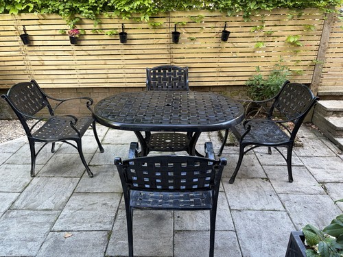 Aluminium cast garden - cast,