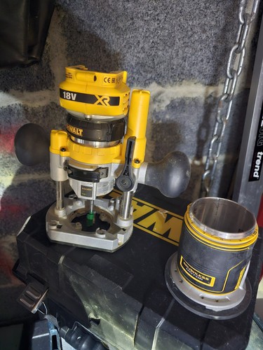 Dewalt cordless router - dewalt, dcw600