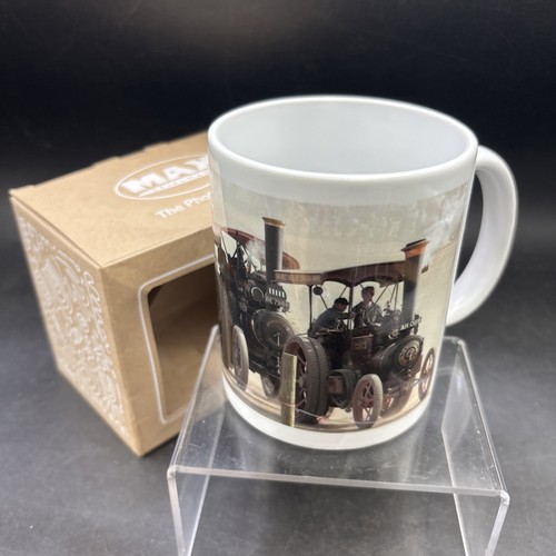 Traction engine cup steam - engine,