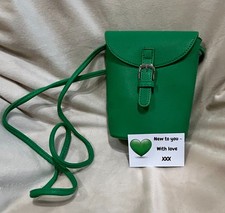 SMALL GREEN ACROSS THE BODY