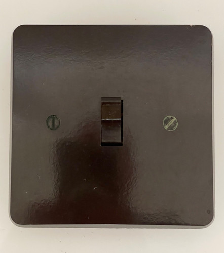 Vintage brown bakelite - mk,