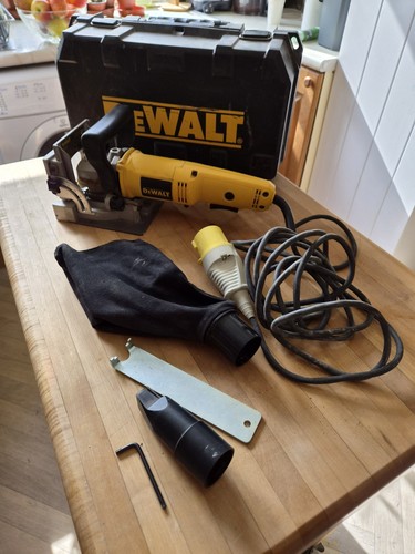 Dewalt biscuit jointer - dewalt,
