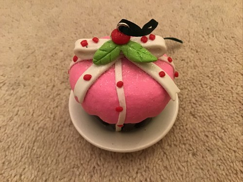 Cupcake plate christmas - cupcake, a