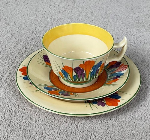 Lovely original clarice cliff - original,