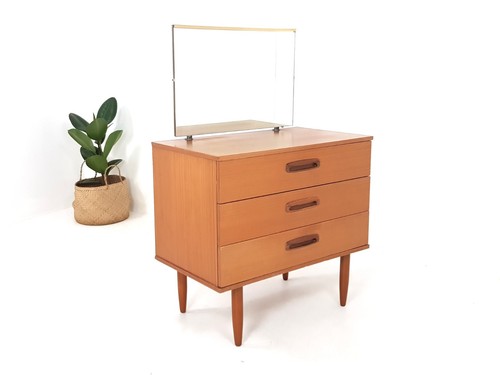 Vintage dressing table - vintage, /