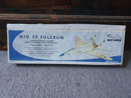 West wings mig - west,