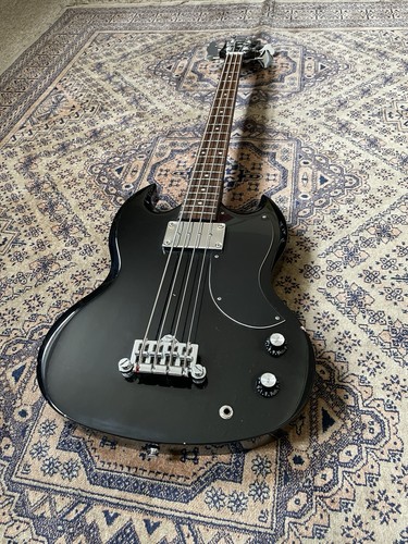 Epiphone short scale bass - scale,