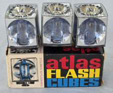 3 x Atlas Blue Flash Cubes