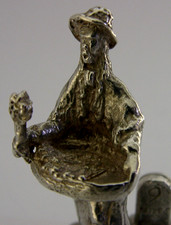 ENGLISH STERLING SILVER number 9 VICTORIAN POSY FLOWER SELLER MENU HOLDER 1972