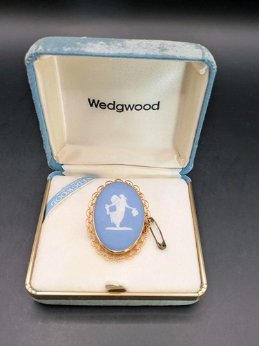 Vintage van dell wedgwood pin - van,