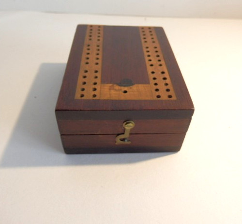 Vintage travel cribbage board - cribbage,