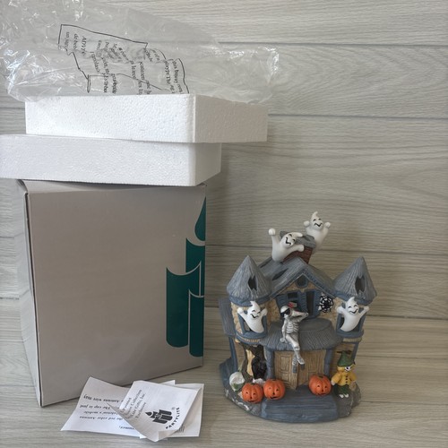 Halloween partylite haunted - halloween,