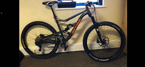 One full suspension 29in - suspension,