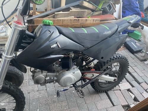 M2r 140cc pit bike - 140cc,